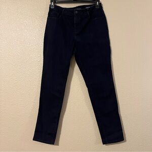 Croft & Barrow Women’s Size 12 Dark Blue Classic Fit Slim Leg Jeans